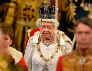 Królowa Elżbieta II ma abdykować! Trwają pilne przygotowania do koronacji nowego króla!