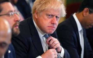 ZWROT AKCJI! Boris Johnson zostanie na stanowisku premiera UK?!